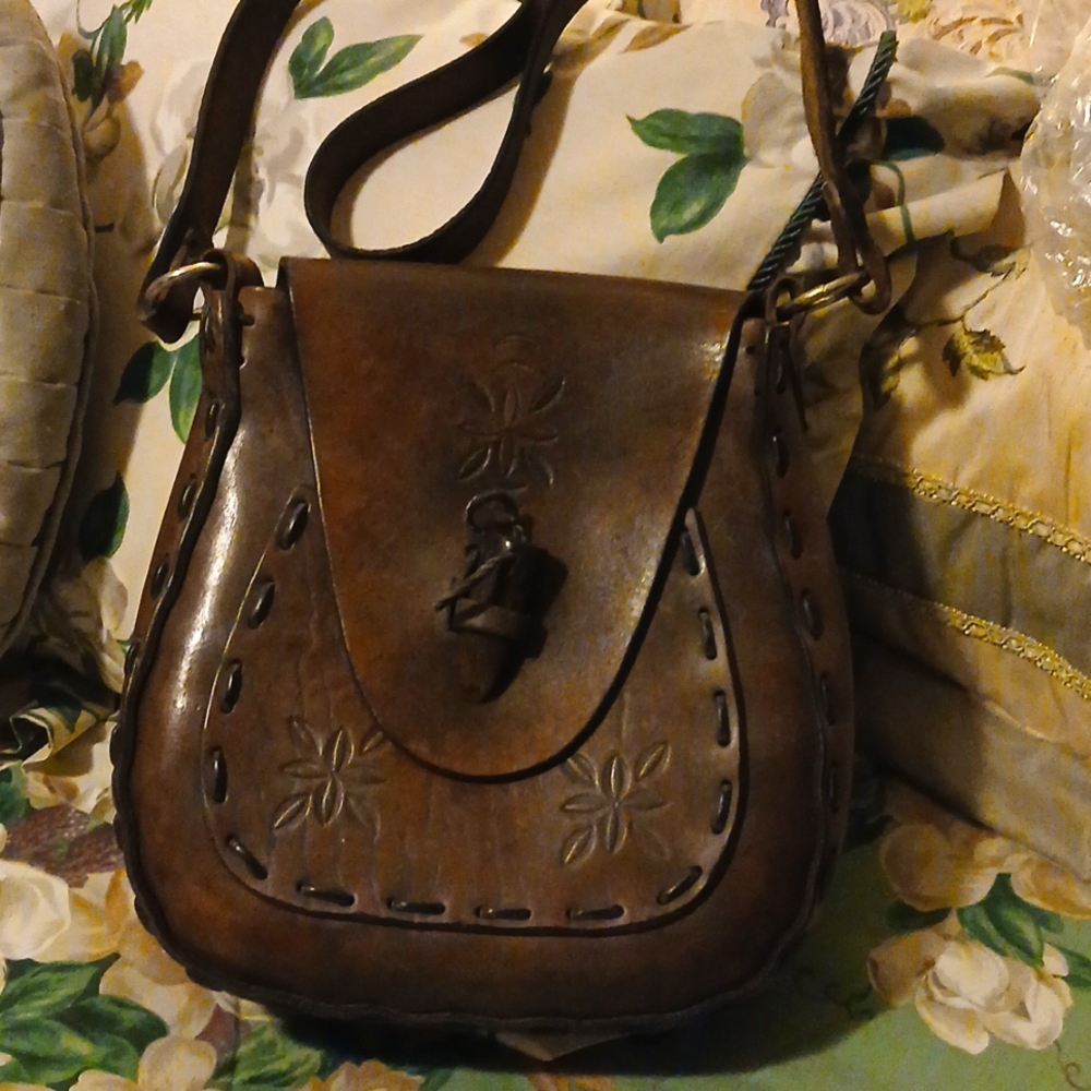 LEATHER PURSE